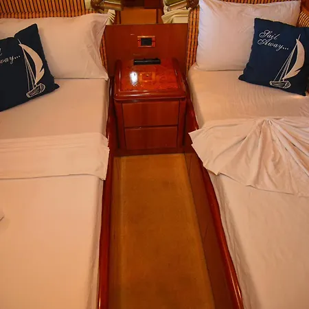 Goekce1yacht ספינת מלון
